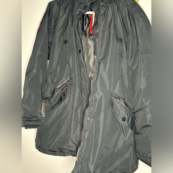 Canada Weather Gear Winter Jacket - Picture 2 of 2